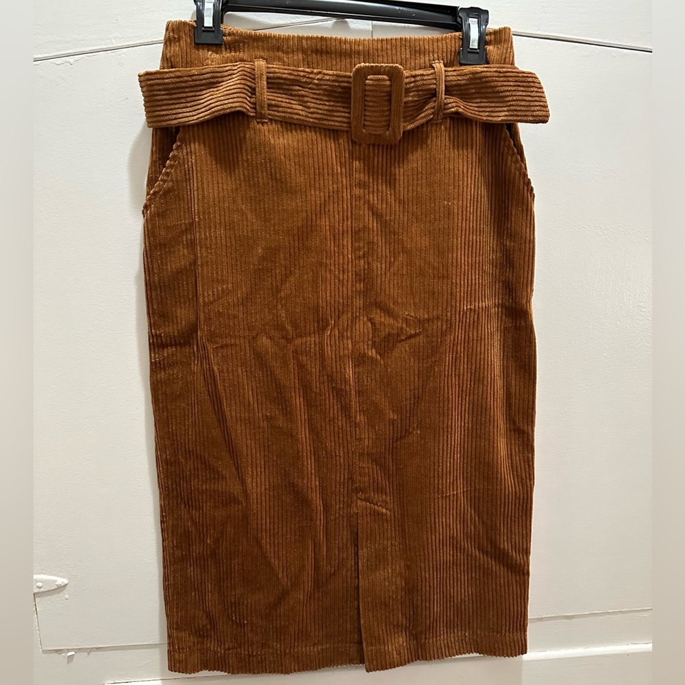 Corduroy Midi Skirt in Rust Brown with Belt gorgeous